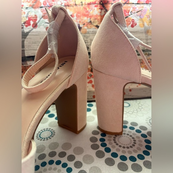 NEW-2025 Cream Suede 
Platform dress 4 in heels - Picture 5 of 7